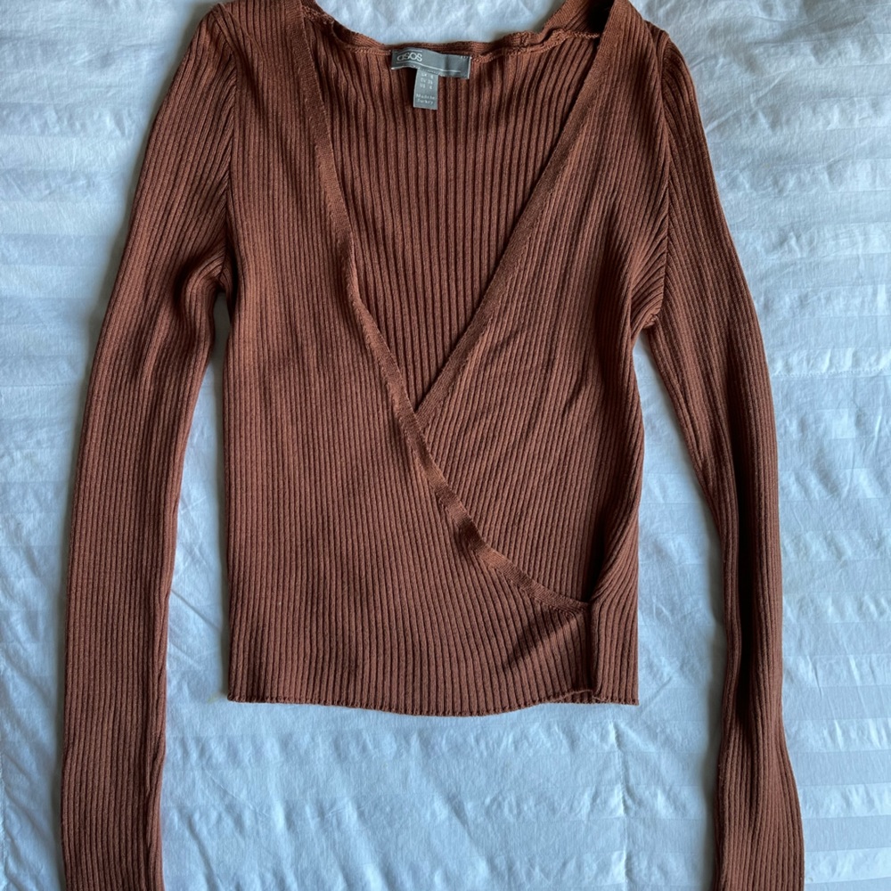 ASOS burnt orange long sleeve crop sweater - size 4